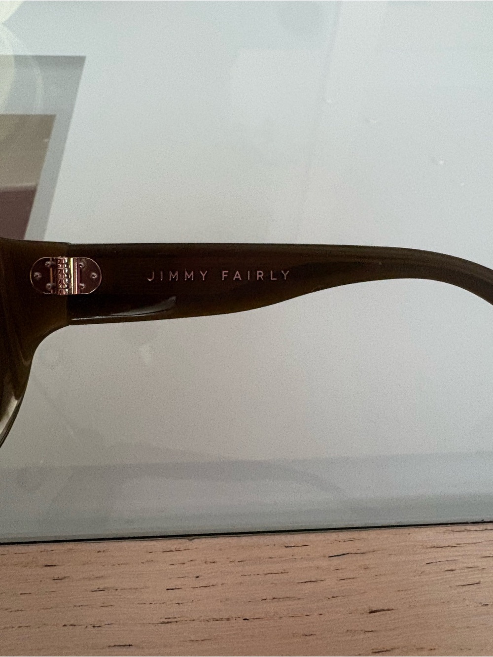 Like New Jimmy Fairly Luz Sunglasses - Picture 6 of 7